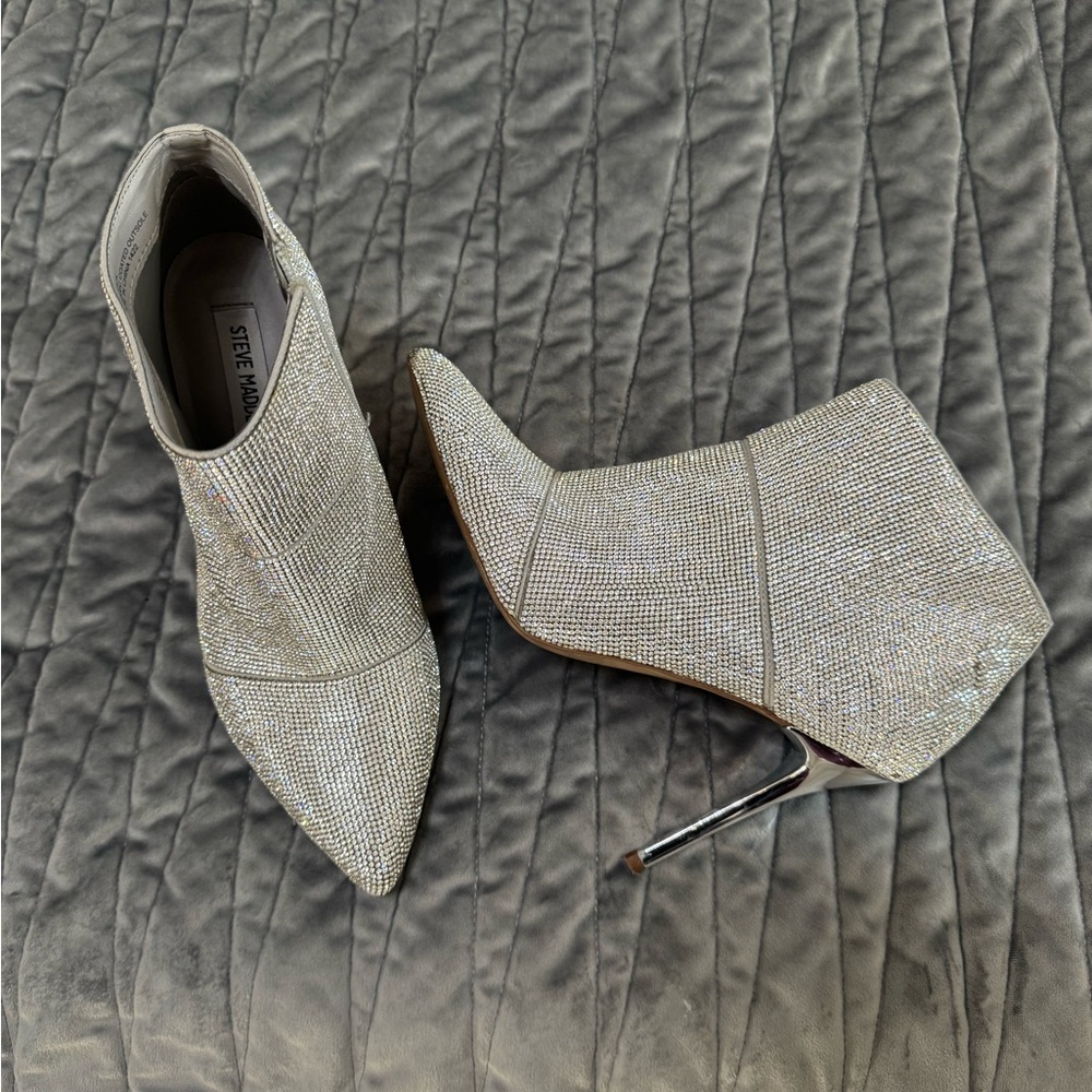 Silver Rhinestone Ankle Boots Steve Madden 9.5 - Picture 9 of 9